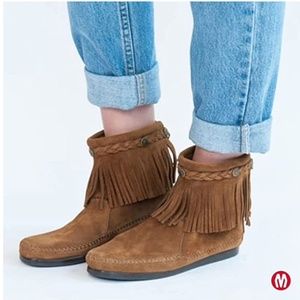 Minnetonka High Top Back Zip Moccasins